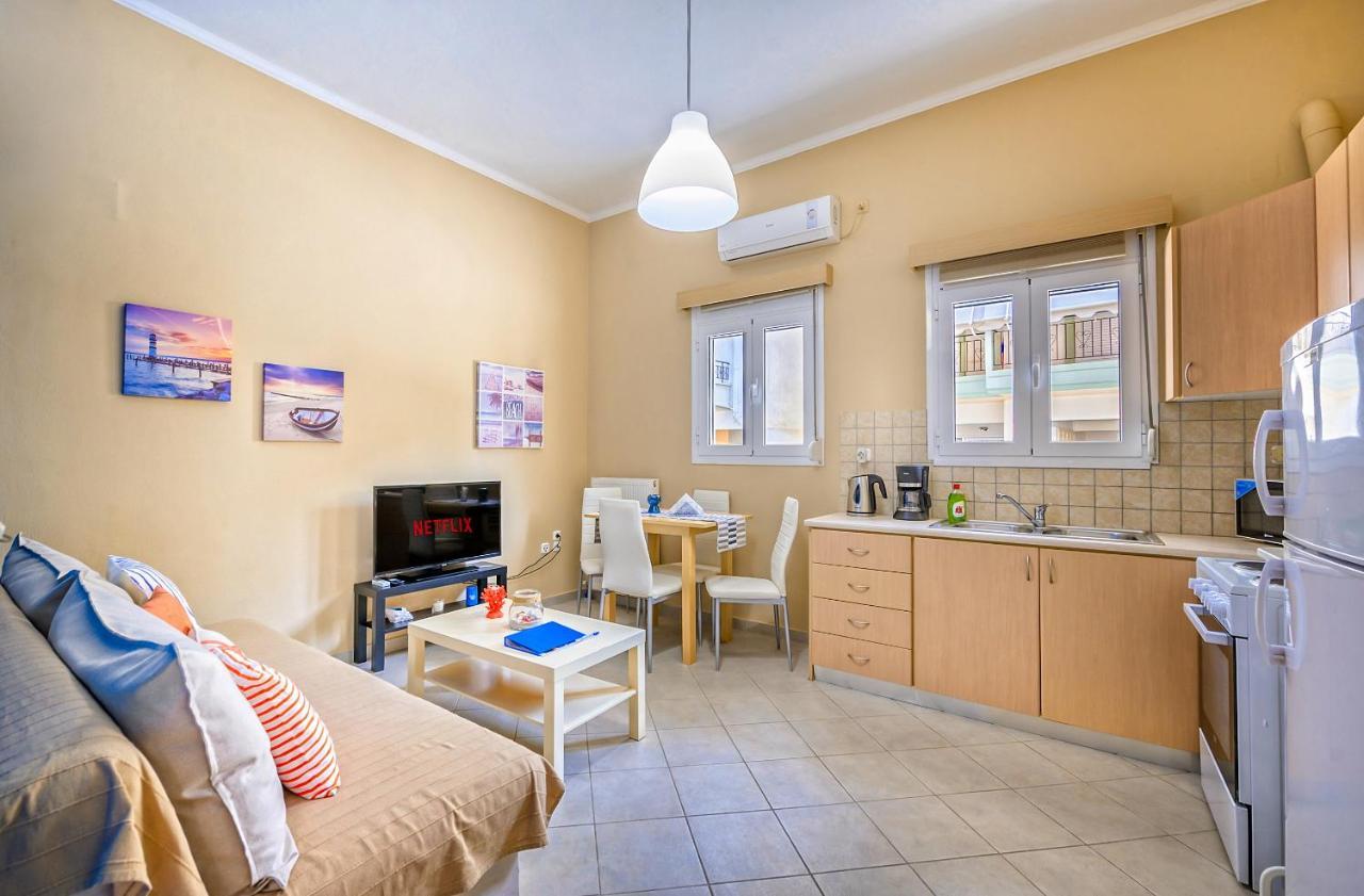 Peaceful Corner Apartment Preveza Exterior photo